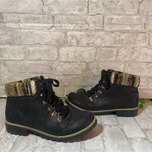Cliffs by White Mountain Leather‎ Black Fabric Cuffed Boots Women’s 8M